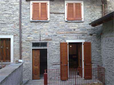Foto 1 Locale in Affitto, 1 Locale, 37 mq, Moltrasio