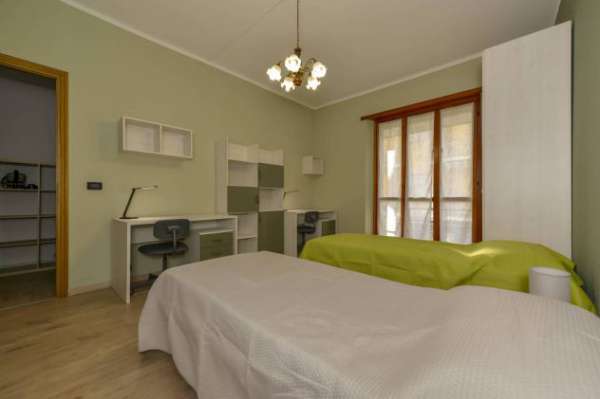 Foto 1 posto letto in doppia a Grugliasco - per studentessa