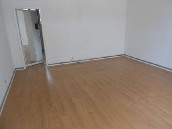 Foto 1 Vetrina in affitto a Abano Terme