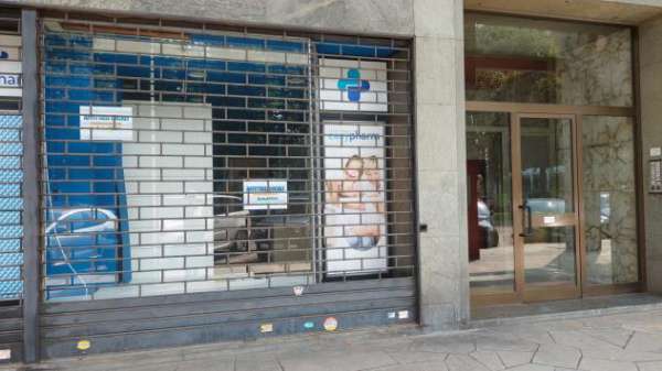 Foto 1 Vetrina in affitto a Biella