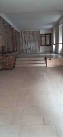 Foto 150 mq adatto per RISTORAZIONE- PIZZERIA-GASTRONOMIA o similari