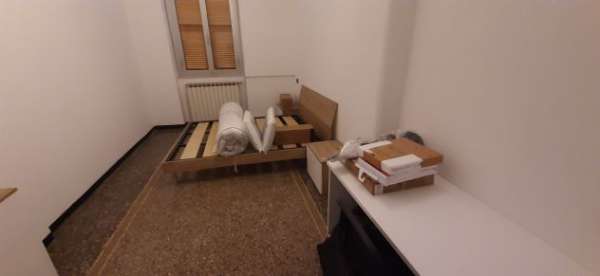 Foto 2 Camere Singole a Genova, Via S. Martino 1, per Studentesse