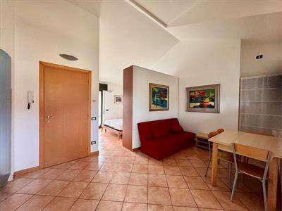 Foto 2 Locali in Affitto, 2 Locali, 40 mq, Villa d'Alm�