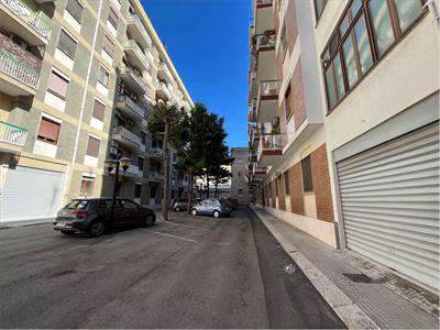 Foto 2 Locali in Affitto, 2 Locali, 70 mq, Brindisi (Commenda)