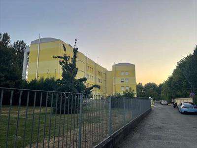 Foto 2 Locali in Affitto, 3 Locali, 88 mq, Parma