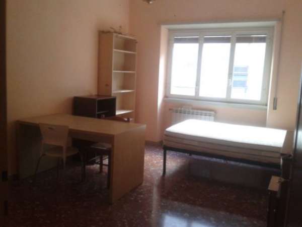 Foto 2 STANZE SINGOLE A STUDENTESSE PREZZO 500 A STANZA A 2 PASSI UNIVERSITA' ROMA 3