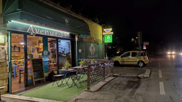 Foto 2 Vetrine in affitto a Anzio