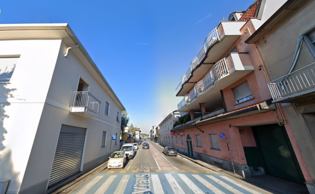 Foto 2locali a Cesano Maderno di fronte alla Stazione - con terrazzo