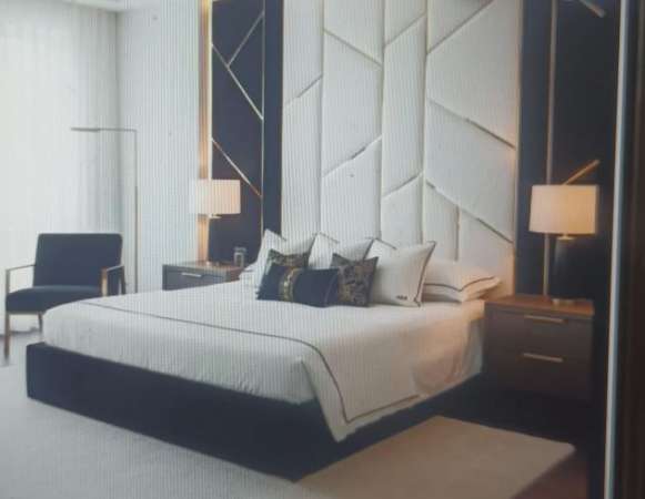 Foto A lavoratrice con utenze incluse