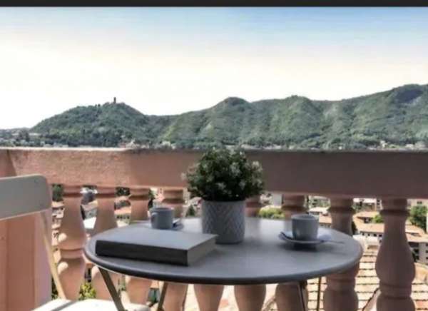 Foto A pochi passi dal centro...