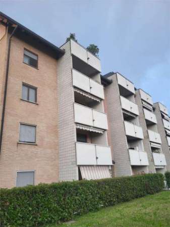 Foto A000169 - bilocale arredato con Box libero gennaio