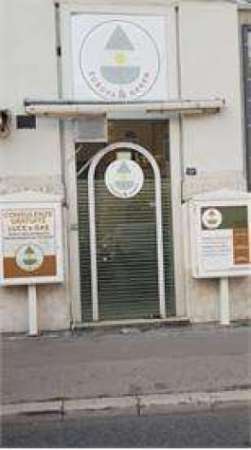 Foto A000400 - NEGOZIO - UFFICIO IN LOCAZIONE CENTRO TRIESTE