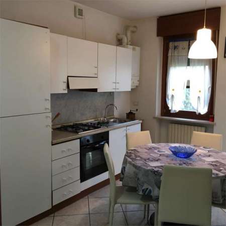 Foto A000920 - bilocale arredato