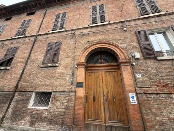 Foto A002310 - VIA TERRANUOVA - APPARTAMENTO RISTRUTTURATO