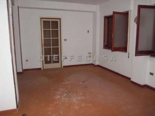 Foto A236 - In affitto a Marsala ufficio - L.comm. in centro