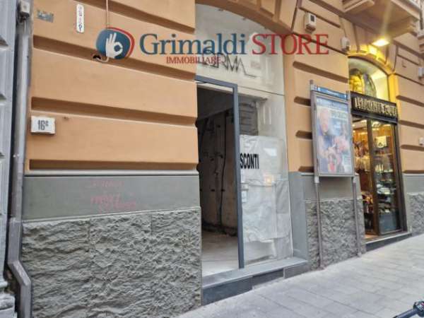 Foto Abbigliamento in affitto a Napoli