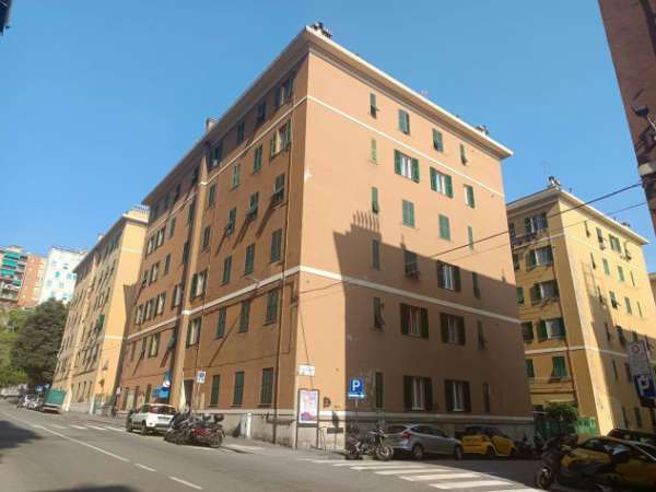 Foto Accogliente e comodo trilocale a Genova