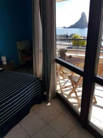 Foto Ad Acitrezza,Camere Ad Ore e/o Giornalmente,fronte Mare