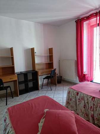 Foto Adiacenze Ateneo  2 posti letto a studentesse