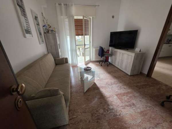 Foto AFFITTASI - REGGIO CALABRIA - VIA MELACRINO