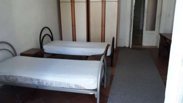 Foto AFFITTASI A STUDENTI E LEVORATORI