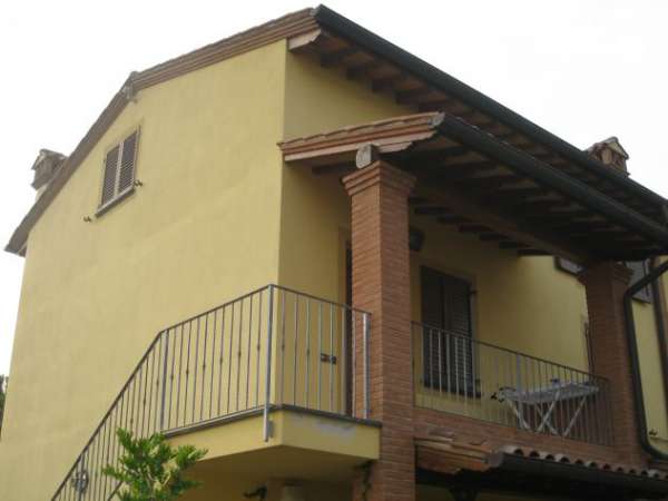 Foto Affittasi a studenti e/o ricercatori Villetta zona residenziale in Barbaricina