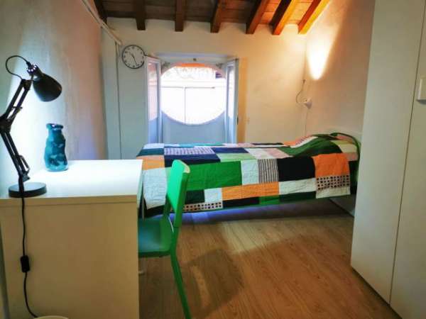 Foto AFFITTASI AMPIA STANZA SINGOLA � MODENA CENTRO STORICO  ?