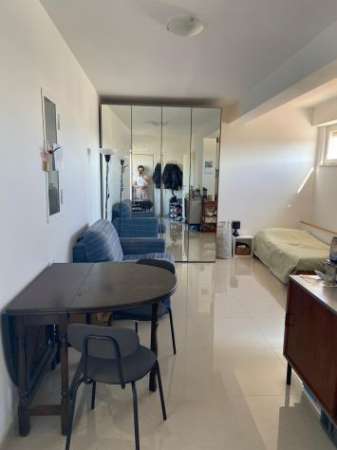 Foto Affittasi attico monolocale con grande terrazzo al Lido di Ostia