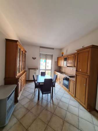 Foto AFFITTASI BILOCALE ARREDATO
