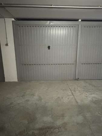 Foto Affittasi Box Auto/Magazzino a Rimini � Zona Strategica e Sicura