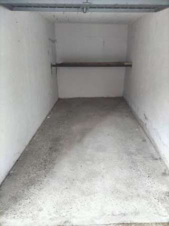 Foto AFFITTASI BOX PIAZZA ZANINELLI
