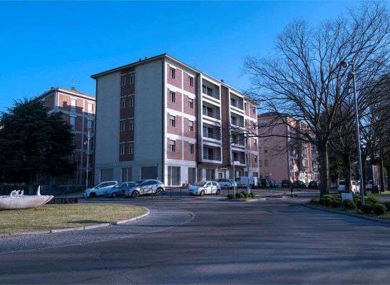 Foto AFFITTASI CAMERA MATRIMONIALE PER RAGAZZO LAVORATORE IN VIA CECATI