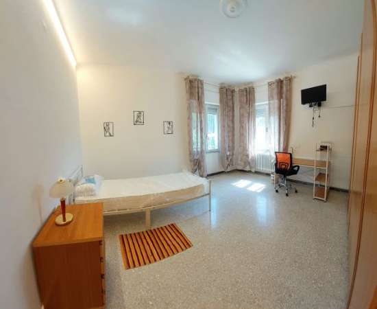 Foto AFFITTASI CAMERE A FERMO  ESCLUSIVAMENTE PER STUDENTI  E/O  LAVORATORI