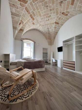 Foto Affittasi elegante bilocale ristrutturato nel centro storico di Lecce