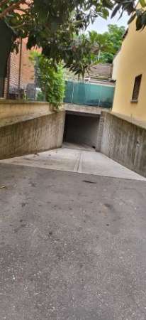 Foto affittasi garage