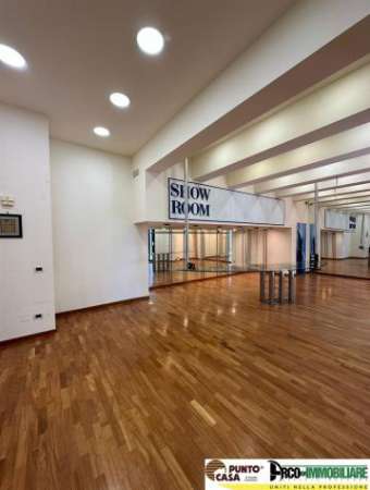 Foto AFFITTASI LOCALE INDIPENDENTE CON CORTE ESTERNA ESCLUSIVA, VIA AMMIRAGLIO RIZZO