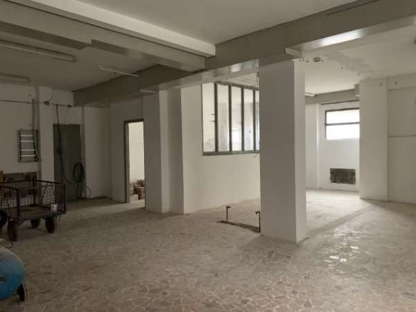 Foto Affittasi magazzino Bergamo centro
