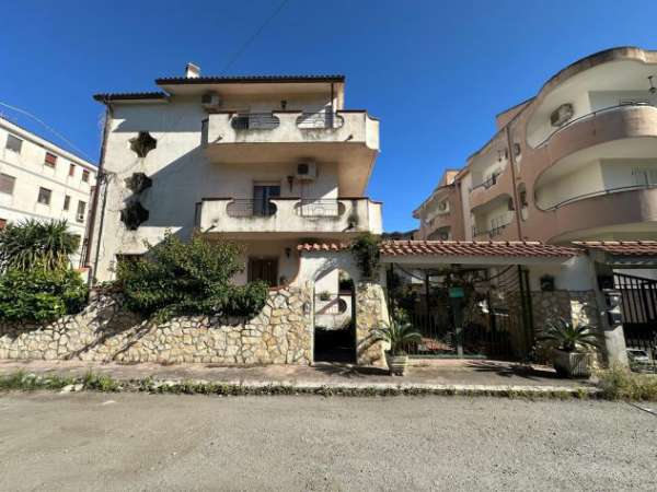 Foto AFFITTASI MESI ESITIVI  CONDOFURI - REGGIO CALABRIA