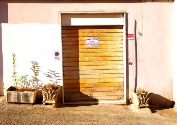 Foto Affittasi Negozio Locale Commerciale