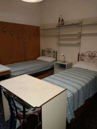 Foto Affittasi posto letto in doppia zona saffi