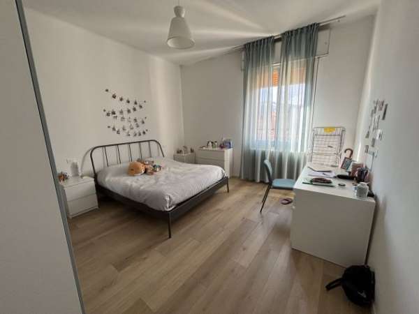 Foto AFFITTASI STANZA- SOLO RAGAZZA