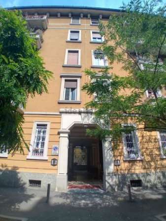 Foto Affittasi STANZA IN CITT STUDI con Giardino Privato