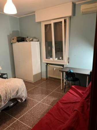 Foto Affittasi STANZA SINGOLA (17mq ARREDATA) 500�+ spese (no agenzia) mag-ago