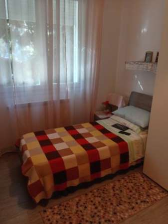 Foto Affittasi trilocale arredato Mestre con giardino