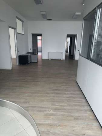 Foto affittasi ufficio mq. 4300 Complesso ATLANTIC BUSINESS CENTER