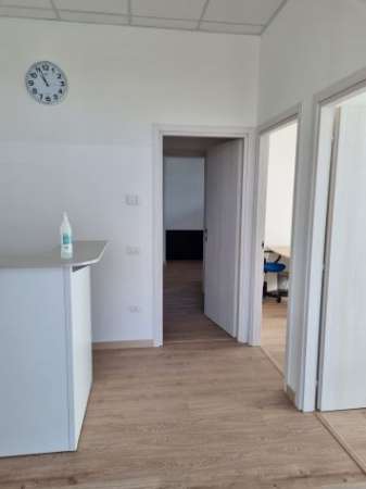 Foto Affitto Ambulatorio