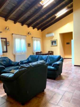 Foto AFFITTO APPARTAMENTO A MARANELLO