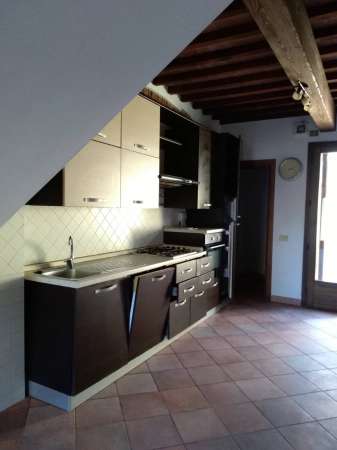 Foto Affitto Appartamento Con Giardino privato a Contact: z0rg@airmail.cc  