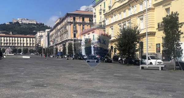Foto Affitto appartamento Piazza Municipio Napoli (NA)