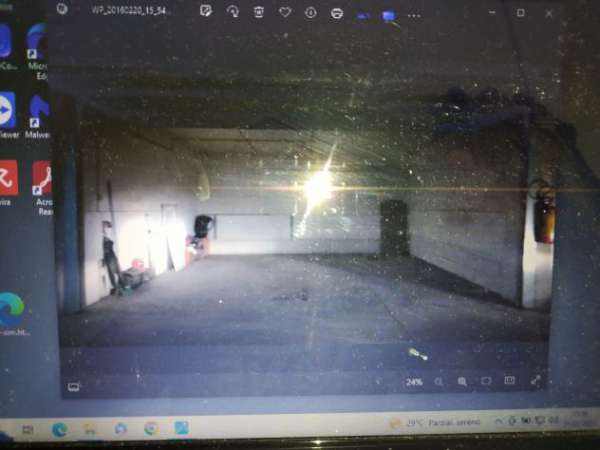 Foto Affitto box doppio in larghezza